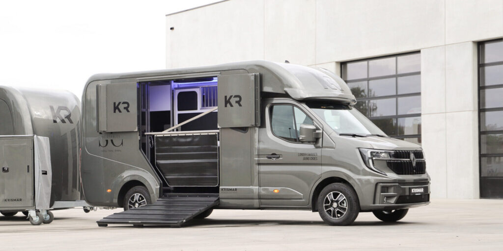 Krismar 2-horse horsebox with matching trailer and tack box in grey, designed for SC Stables